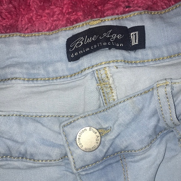 Ripped jeans - Picture 3 of 3